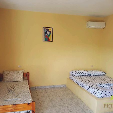 Petrit Guesthouse 사밀 외부 사진